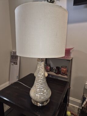 Jonathan Y JYL2047A Nala Mother of Pearl Table Lamp 26 In Coastal Oyster Shell